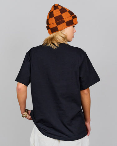 Sort öhouse t-shirt bagfra kvindemodel